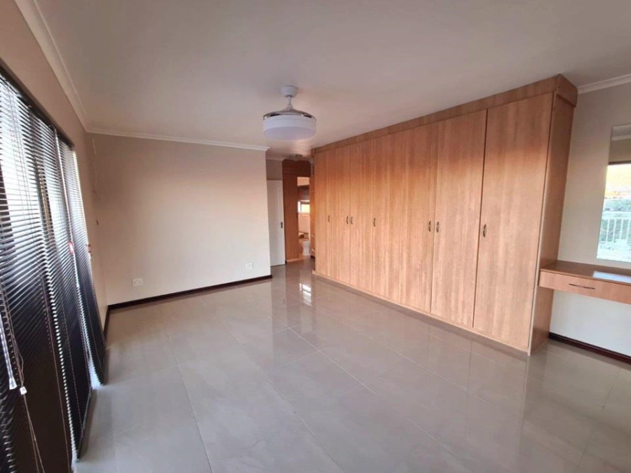 4 Bedroom Property for Sale in Tafelzicht Western Cape